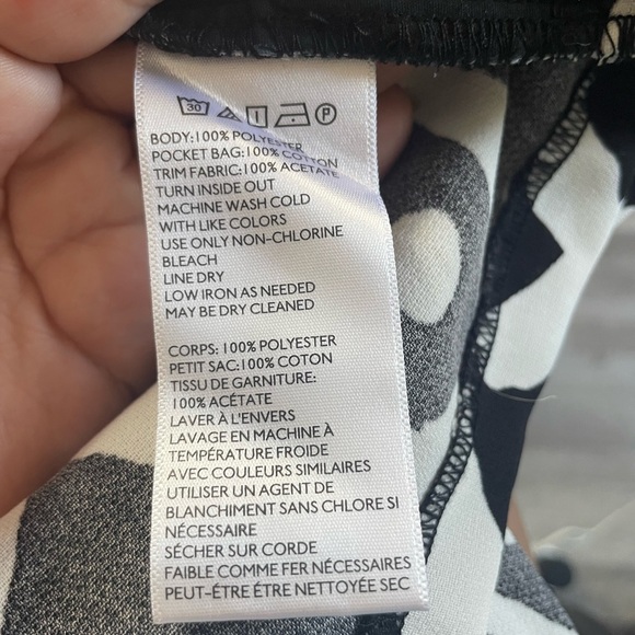 Alice & UO Chic Abstract High Waist Women's Shorts - Picture 9 of 10